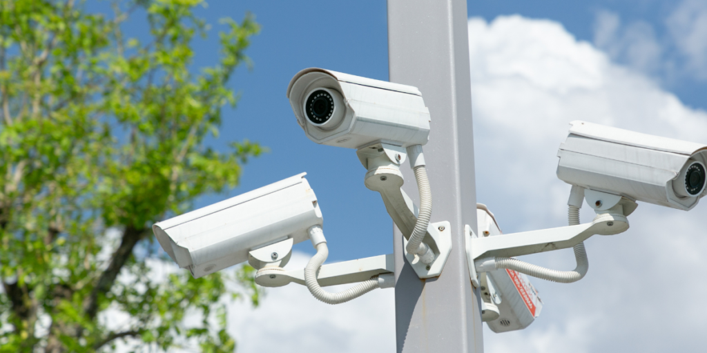 video surveillance system comprised of multiple cameras bolted on pole outside